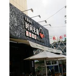 万达广场与厦门祥飞广告 亚克力制品加工与广告设计的完美结合